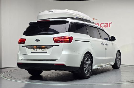 Kia Carnival 11-Seater Prestige — пробег 161 602 км — фото 2 из 5