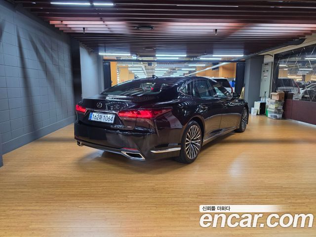 Lexus LS из Кореи Encar
