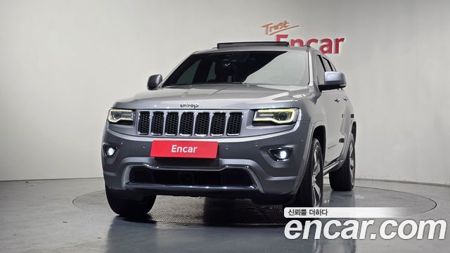 Jeep Cherokee 3.0 Diesel Overland WK2 — пробег 175 415 км — фото 3 из 5