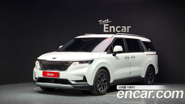 Kia Carnival 11-Seater Prestige — пробег 38 103 км — фото 1 из 5