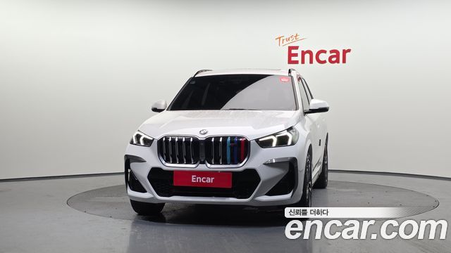 BMW X1 sDrive 20i M Sport — пробег 49 425 км — фото 3 из 5