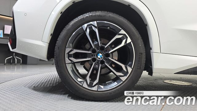 BMW X1 sDrive 20i M Sport — пробег 49 425 км — фото 5 из 5