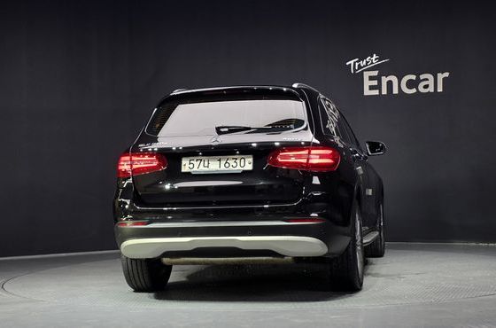 Mercedes-Benz GLC-Class GLC350e 4MATIC Premium — пробег 87 341 км — фото 4 из 5