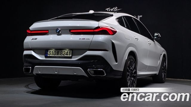 BMW X6 xDrive40i M Sport — пробег 13 544 км — фото 2 из 5