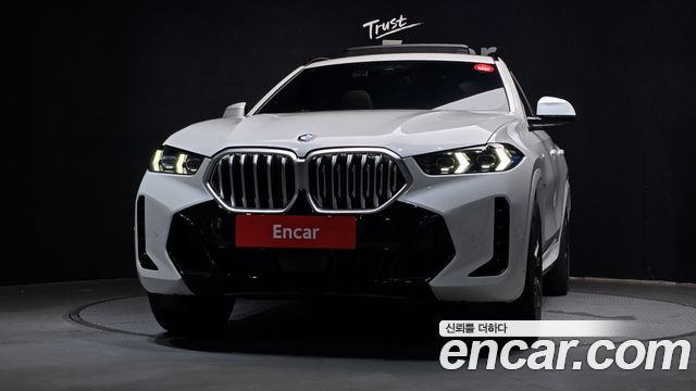 BMW X6 xDrive40i M Sport — пробег 13 544 км — фото 3 из 5