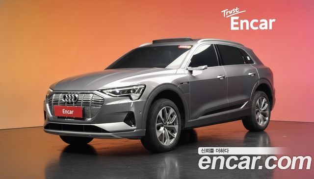 Audi e-tron из Кореи Encar