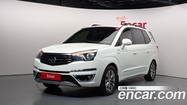 Ssangyong KORANDO 4WD TX 9-seater — пробег 202 695 км — фото 1 из 5
