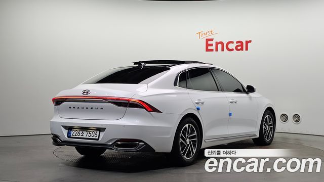 Hyundai Grandeur из Кореи Encar