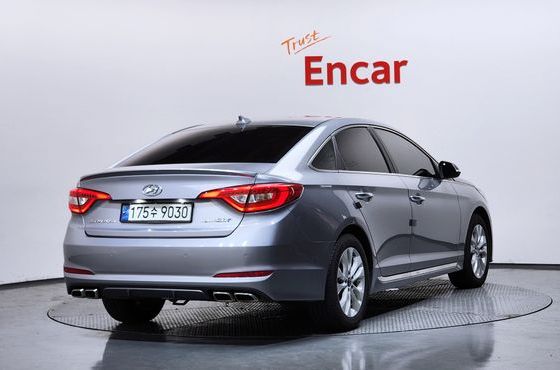 Hyundai Sonata 2.0 Turbo Exclusive — пробег 183 712 км — фото 2 из 5