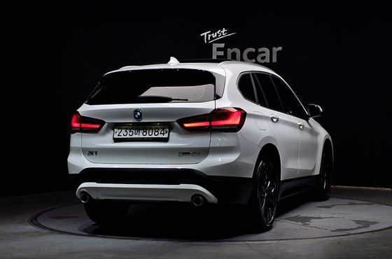BMW X1 xDrive 18d Advantage — пробег 88 128 км — фото 4 из 5