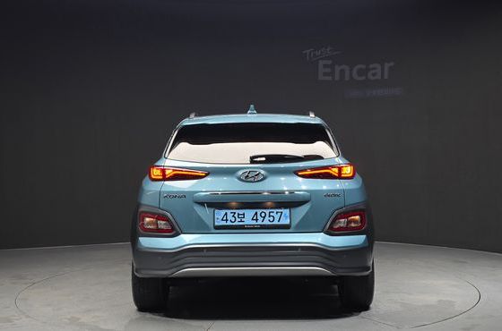 Hyundai Kona Premium — пробег 64 453 км — фото 4 из 5