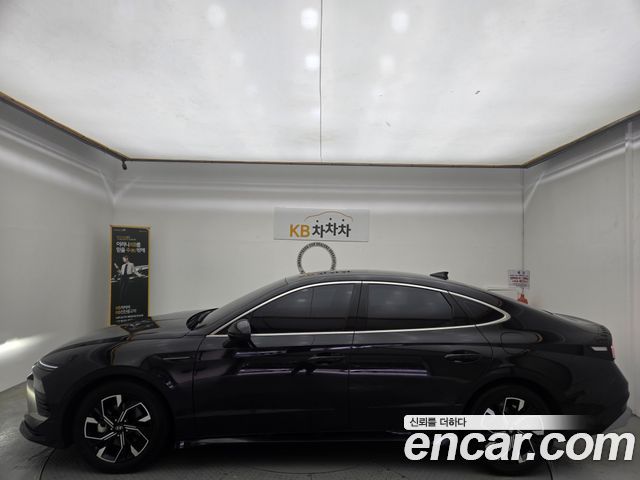 Hyundai Sonata 2.0 Exclusive — пробег 38 000 км — фото 2 из 5
