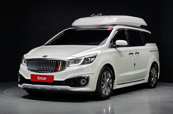 Kia Carnival 9-seater Hi-Limousine Prestige High roof — пробег 96 340 км — фото 1 из 5