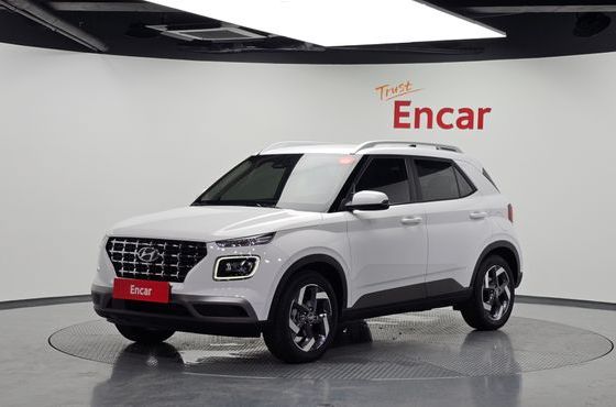 Hyundai Venue 1,6 Premium — пробег 6 676 км — фото 1 из 5