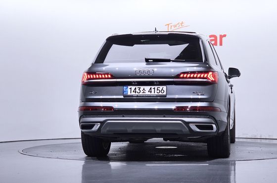 Audi Q7 45 TDI Quattro Premium — пробег 56 839 км — фото 4 из 5