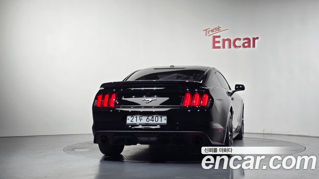 Ford Mustang Coupe — пробег 189 715 км — фото 4 из 5