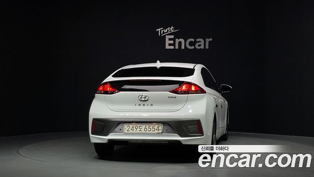 Hyundai Ioniq из Кореи Encar