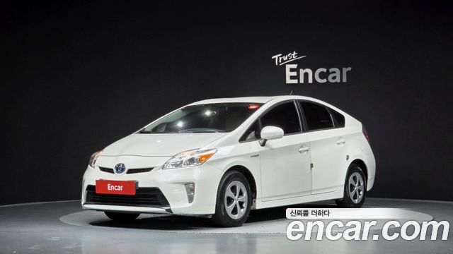 Toyota Prius из Кореи Encar