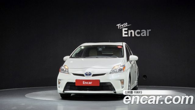 Toyota Prius из Кореи Encar