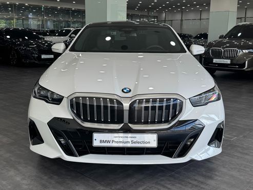 BMW 5-Series 523d M Sport — пробег 11 726 км — фото 3 из 5