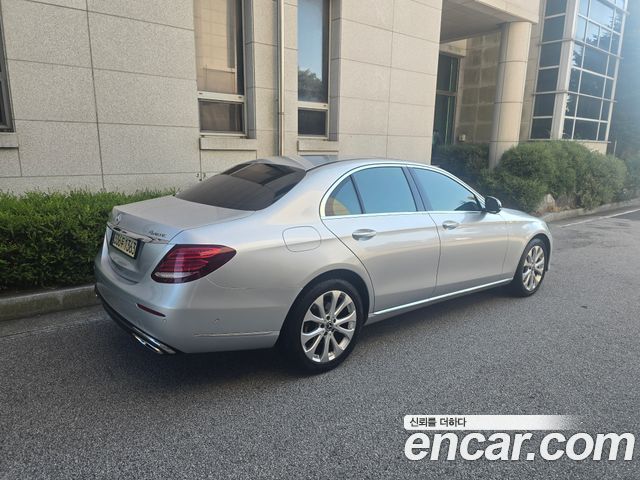 Mercedes-Benz E-Class из Кореи Encar