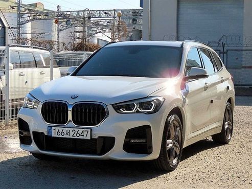 BMW X1 xDrive 20i M Sport — пробег 38 360 км — фото 2 из 5