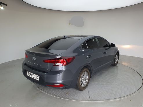 Hyundai AVANTE 1.6 Smart — пробег 39 305 км — фото 2 из 5