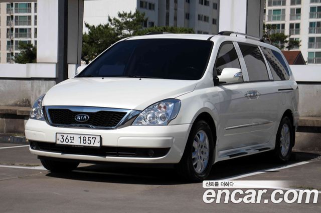 Kia Carnival New Carnival Limousine GLX High-Deluxe — пробег 165 070 км — фото 2 из 5