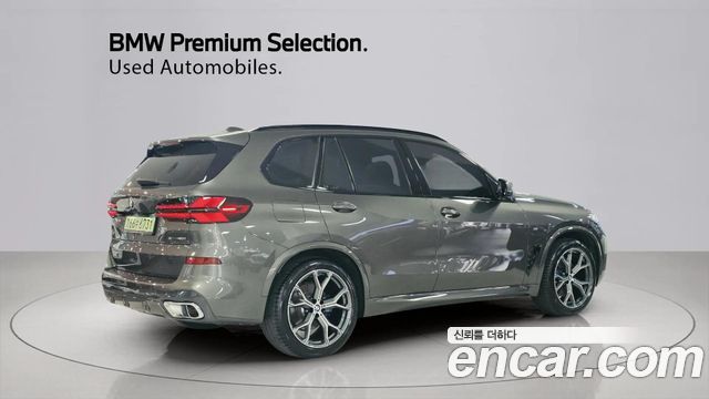 BMW X5 xDrive 40i M Sport — пробег 4 387 км — фото 2 из 5