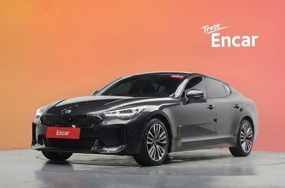 Kia Stinger 2.0 Turbo 2WD Platinum — пробег 15 019 км — фото 1 из 5