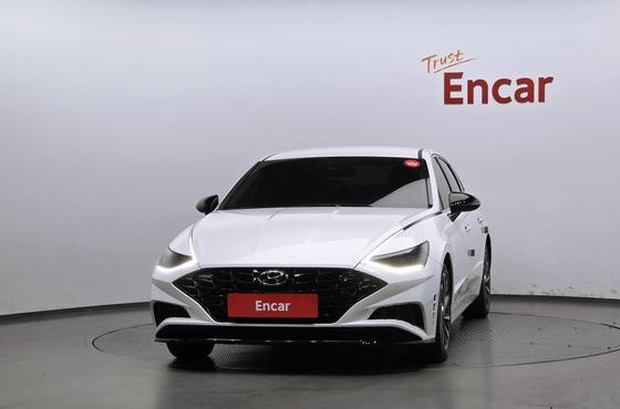 Hyundai Sonata 2.0 Premium Plus — пробег 40 497 км — фото 3 из 5