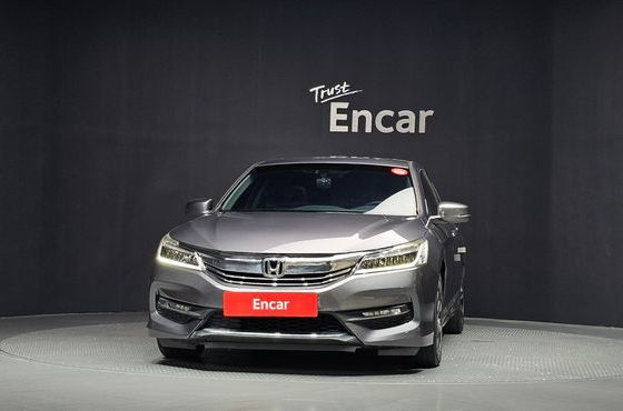 Honda Accord 2.4 9th — пробег 66 002 км — фото 3 из 5