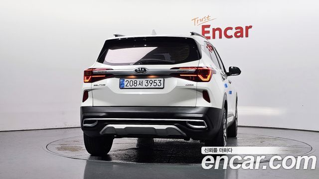 Kia Seltos из Кореи Encar