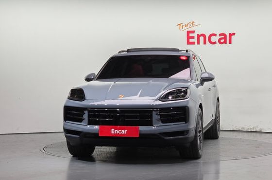 Porsche Cayenne 3.0 E-Hybrid — пробег 5 624 км — фото 3 из 5