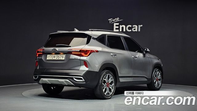 Kia Seltos из Кореи Encar