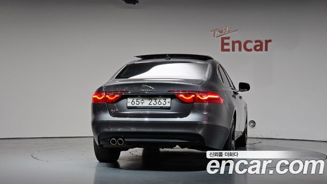 Jaguar XF из Кореи Encar