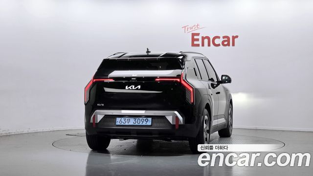 Kia EV3 из Кореи Encar