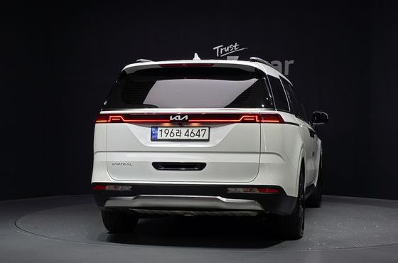 Kia Carnival Gasoline 9-Seater Signature — пробег 36 094 км — фото 4 из 5