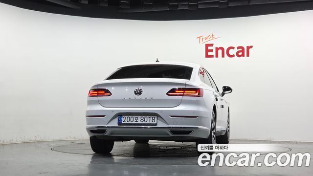 Volkswagen Arteon 2.0 TDI Premium — пробег 63 872 км — фото 4 из 5