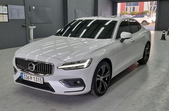 Volvo S60 B5 Inscription — пробег 93 000 км — фото 1 из 5