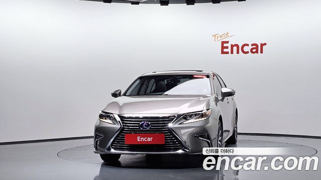 Lexus ES Supreme XV60 — пробег 65 557 км — фото 3 из 5