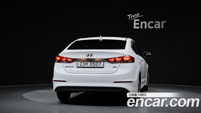 Hyundai AVANTE из Кореи Encar