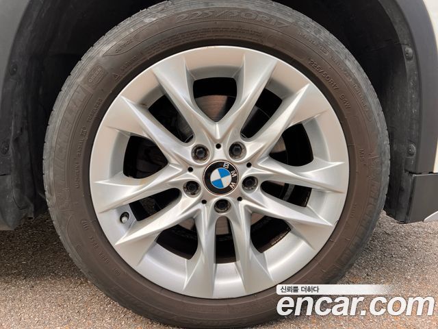 BMW X1 xDrive 18d — пробег 80 733 км — фото 5 из 5