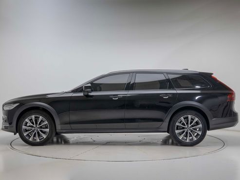 Volvo V90 B5 Ultimate AWD — пробег 6 346 км — фото 4 из 5
