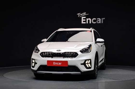 Kia Niro 1.6 HEV Noblesse Special — пробег 95 927 км — фото 3 из 5