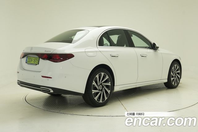 Mercedes-Benz E-Class из Кореи Encar