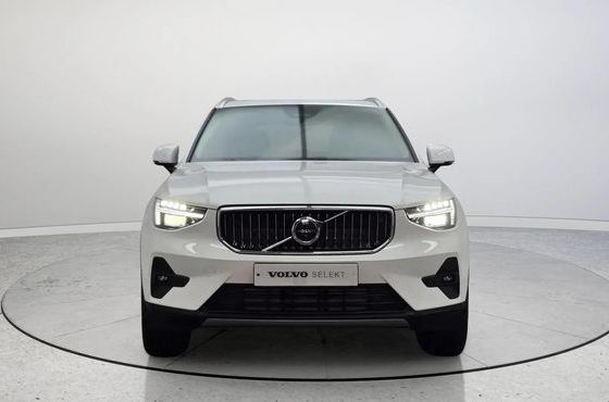 Volvo XC40 B4 Ultra Bright — пробег 7 911 км — фото 3 из 5