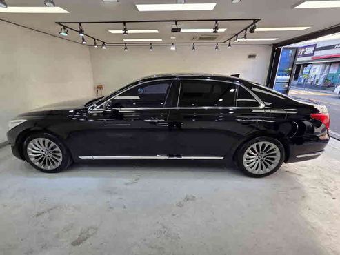 Genesis EQ900 3.3 T-GDI AWD Prestige — пробег 260 500 км — фото 4 из 5