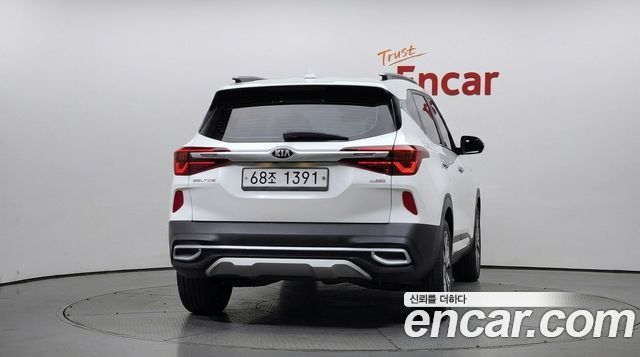 Kia Seltos из Кореи Encar