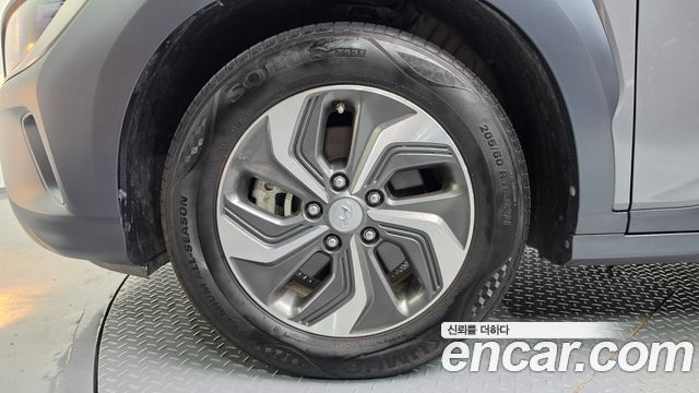 Hyundai Kona из Кореи Encar